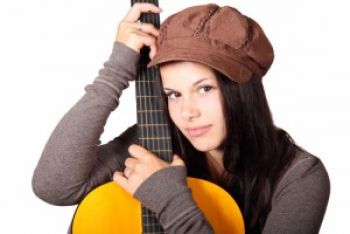 DYNAMIC MODERN GUITARIST